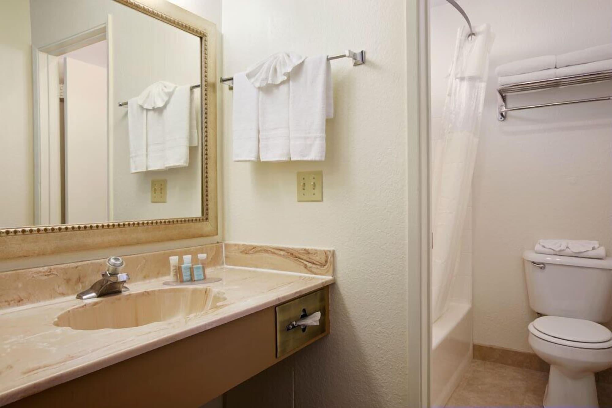 Travelodge Inn & Suites By Wyndham Yucca Valley/Joshua Tree Habitación foto