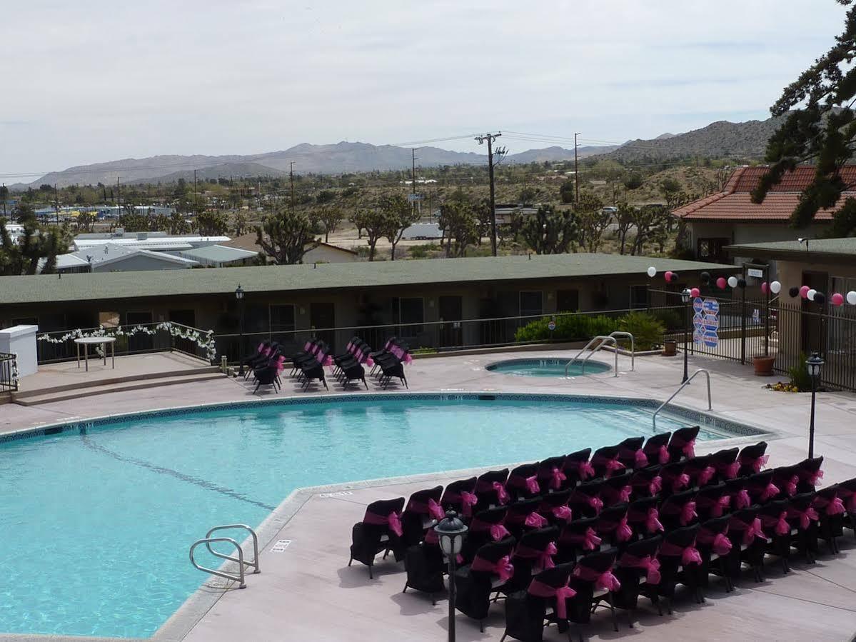 Travelodge Inn & Suites By Wyndham Yucca Valley/Joshua Tree Exterior foto